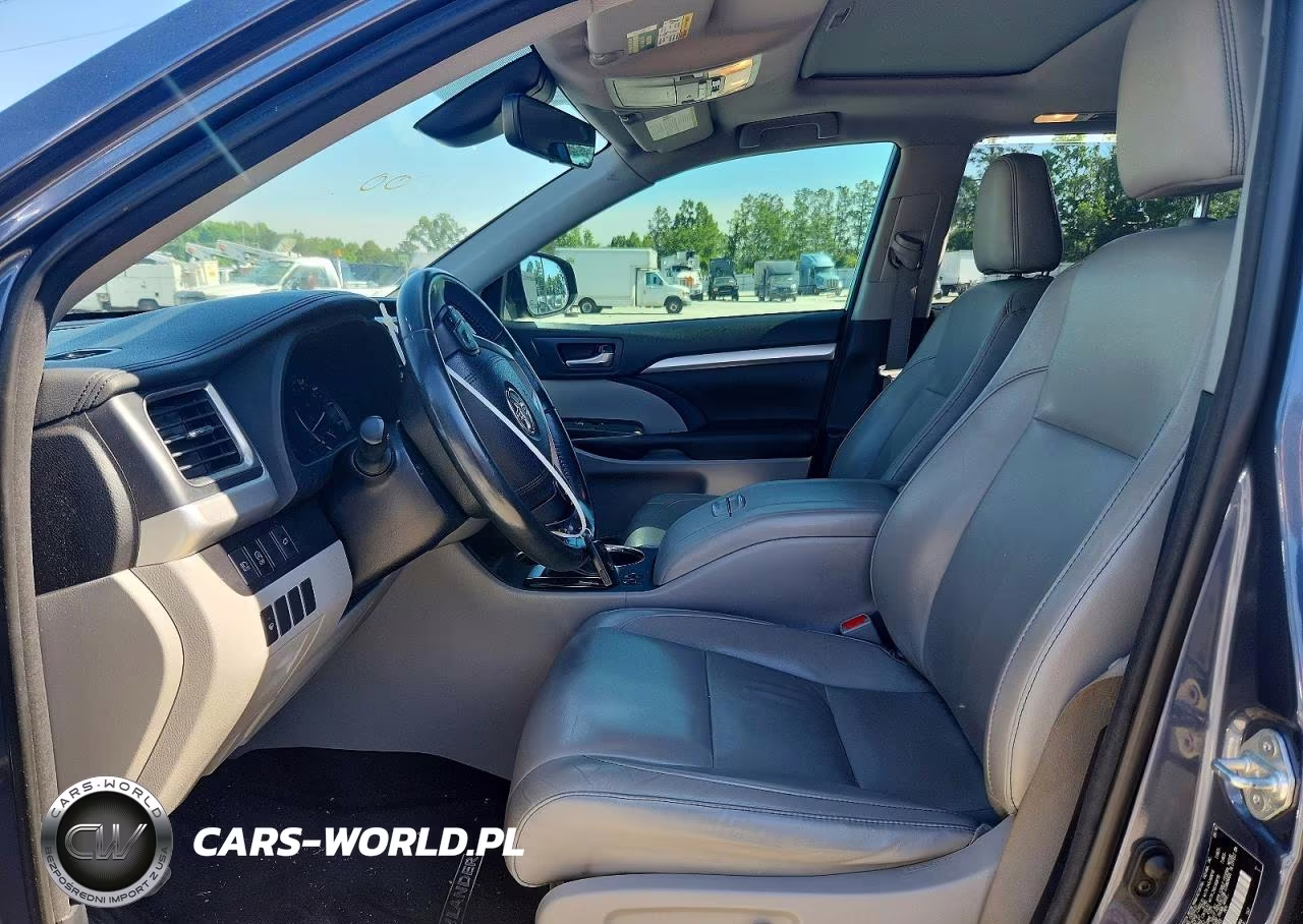 2018 Toyota Highlander Xle VIN:5TDKZRFH8JS283763 - 7