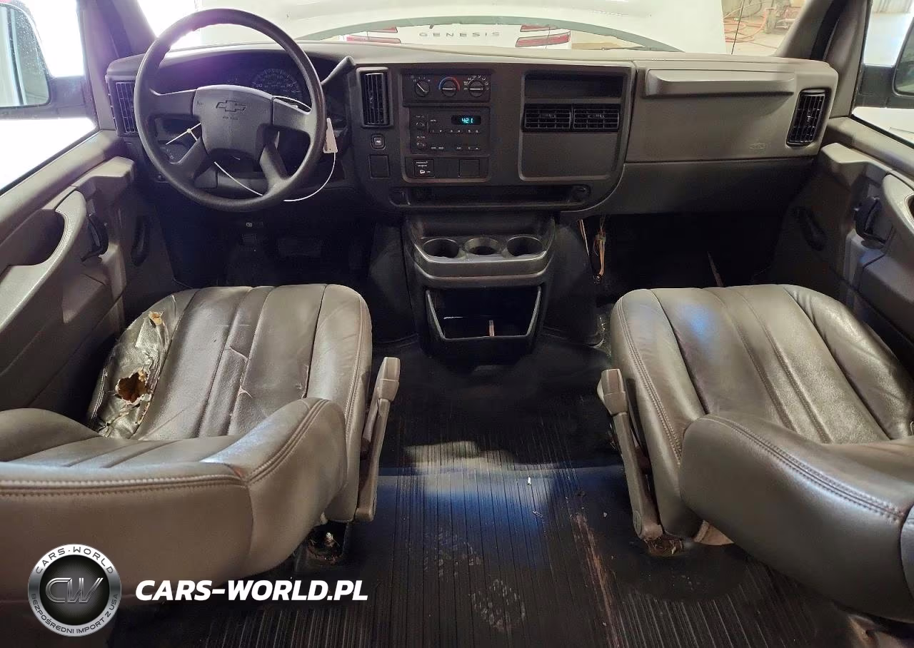 2005 Chevrolet Express 2500 Delivery Van VIN:1GCGG25U451119043 - 8