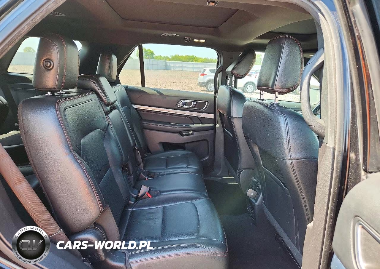 2018 Ford Explorer Sport VIN:1FM5K8GT2JGC68843 - 11
