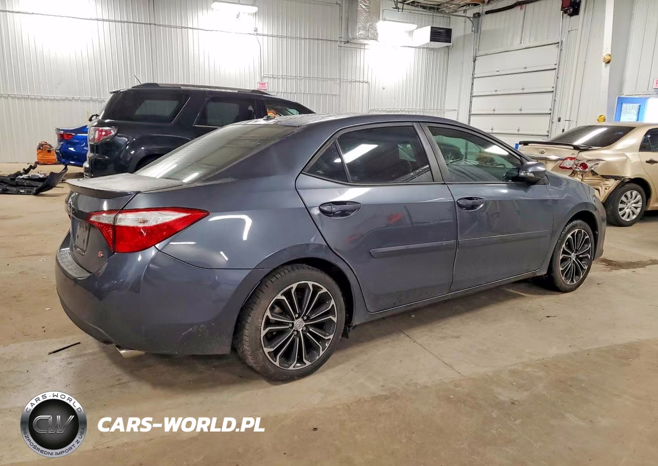 2015 Toyota Corolla S Plus VIN:5YFBURHE5FP333987 - 3