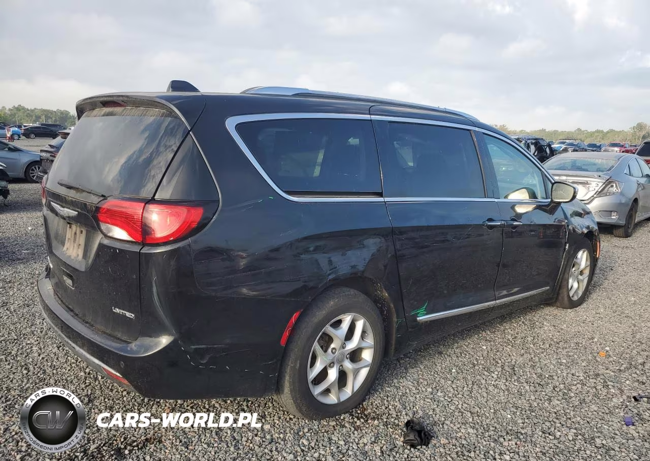 2020 Chrysler Pacifica Limited VIN:2C4RC1GG6LR271579 - 3