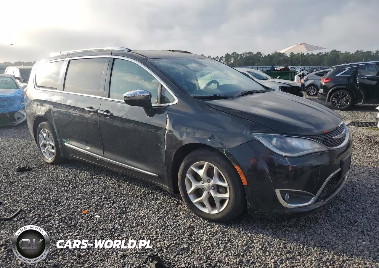 2020 Chrysler Pacifica Limited VIN:2C4RC1GG6LR271579 - 4