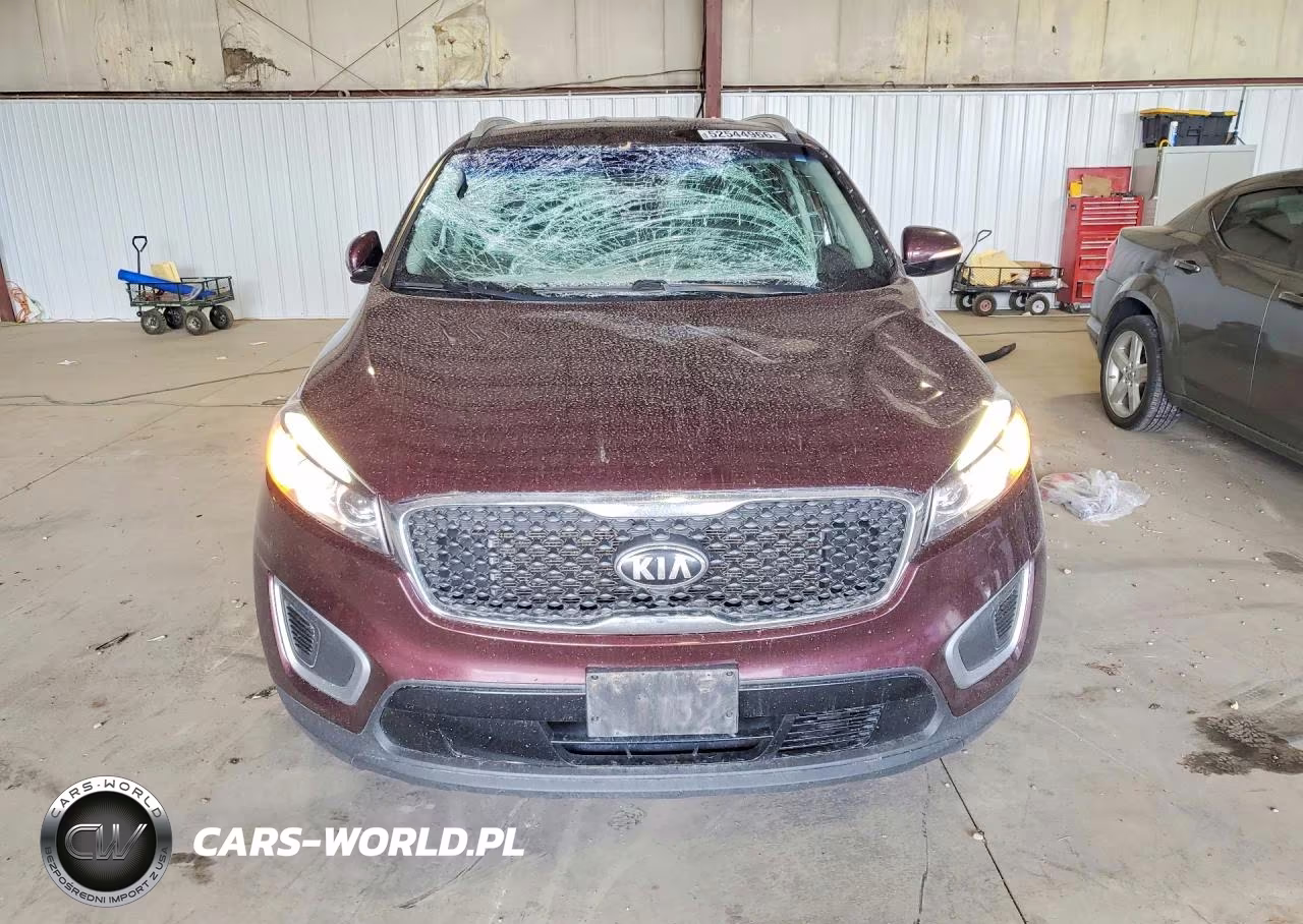 2018 Kia Sorento Lx V6 VIN:5XYPGDA59JG385128 - 5