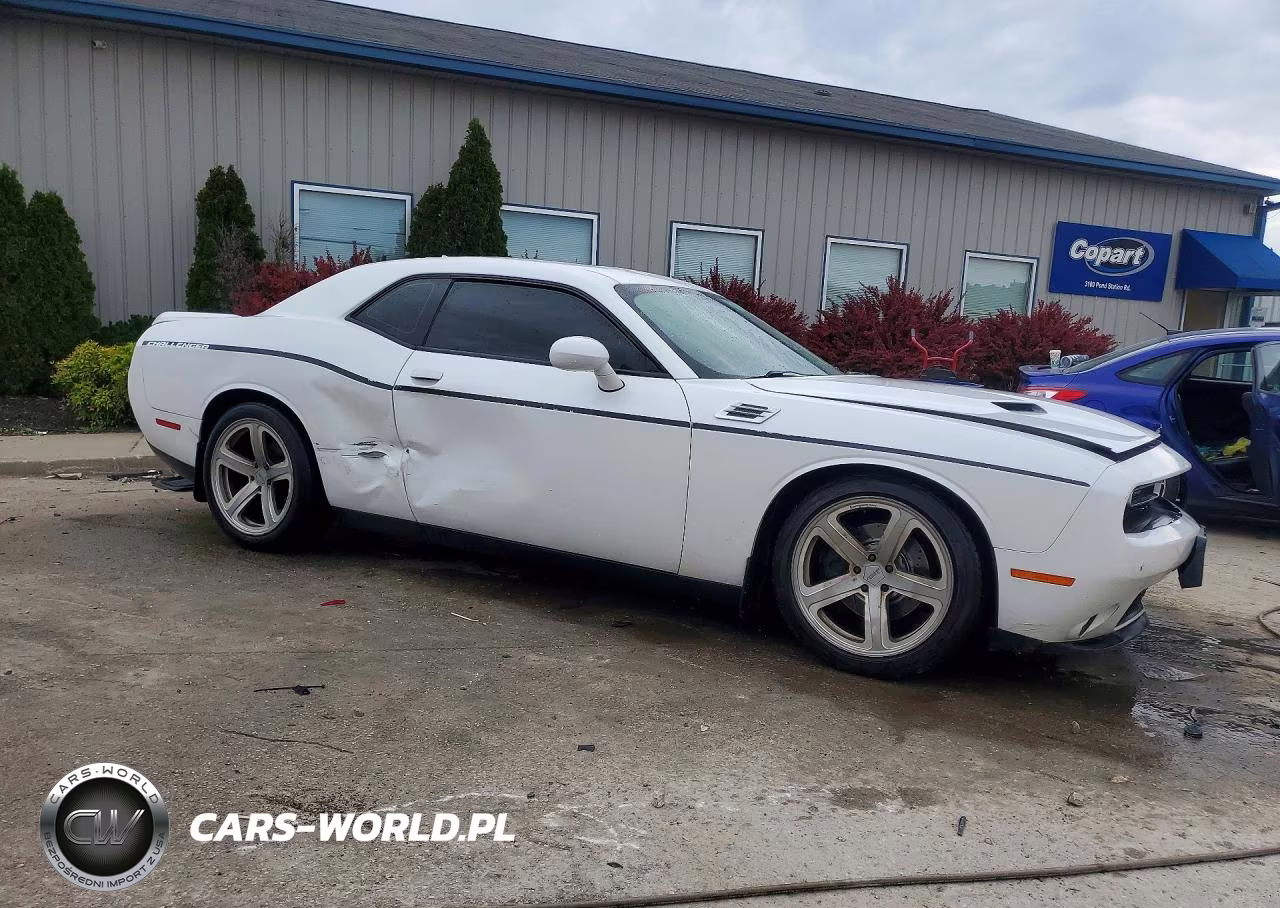 2015 Dodge Challenger Sxt Plus VIN:2C3CDZBGXFH703405 - 4