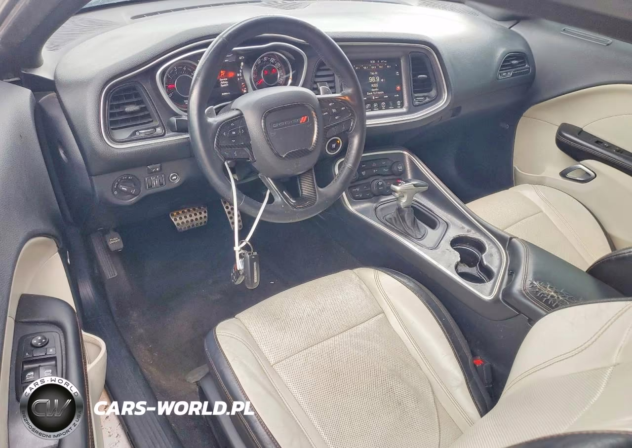 2015 Dodge Challenger Sxt Plus VIN:2C3CDZBGXFH703405 - 8