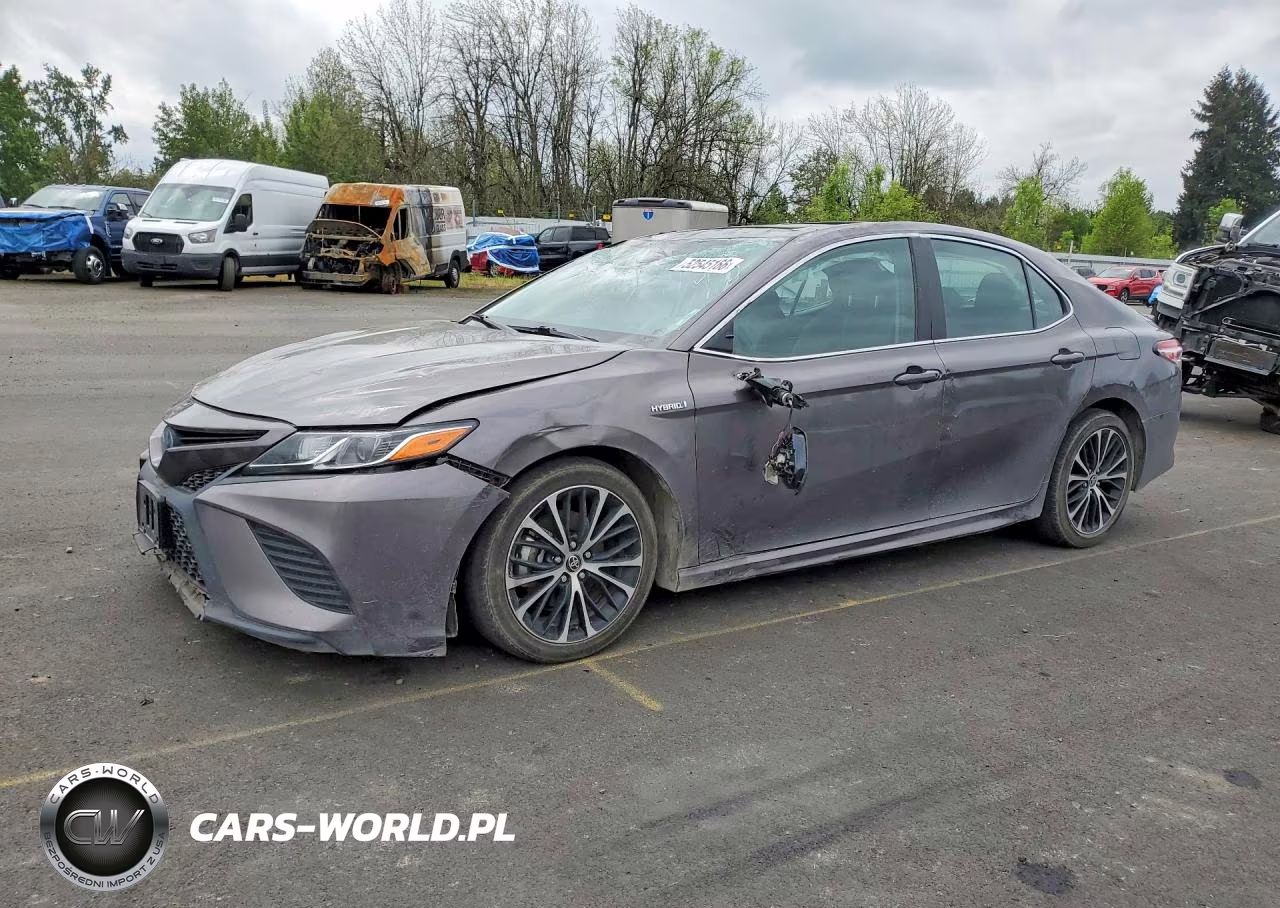 2020 Toyota Camry Hybrid Se