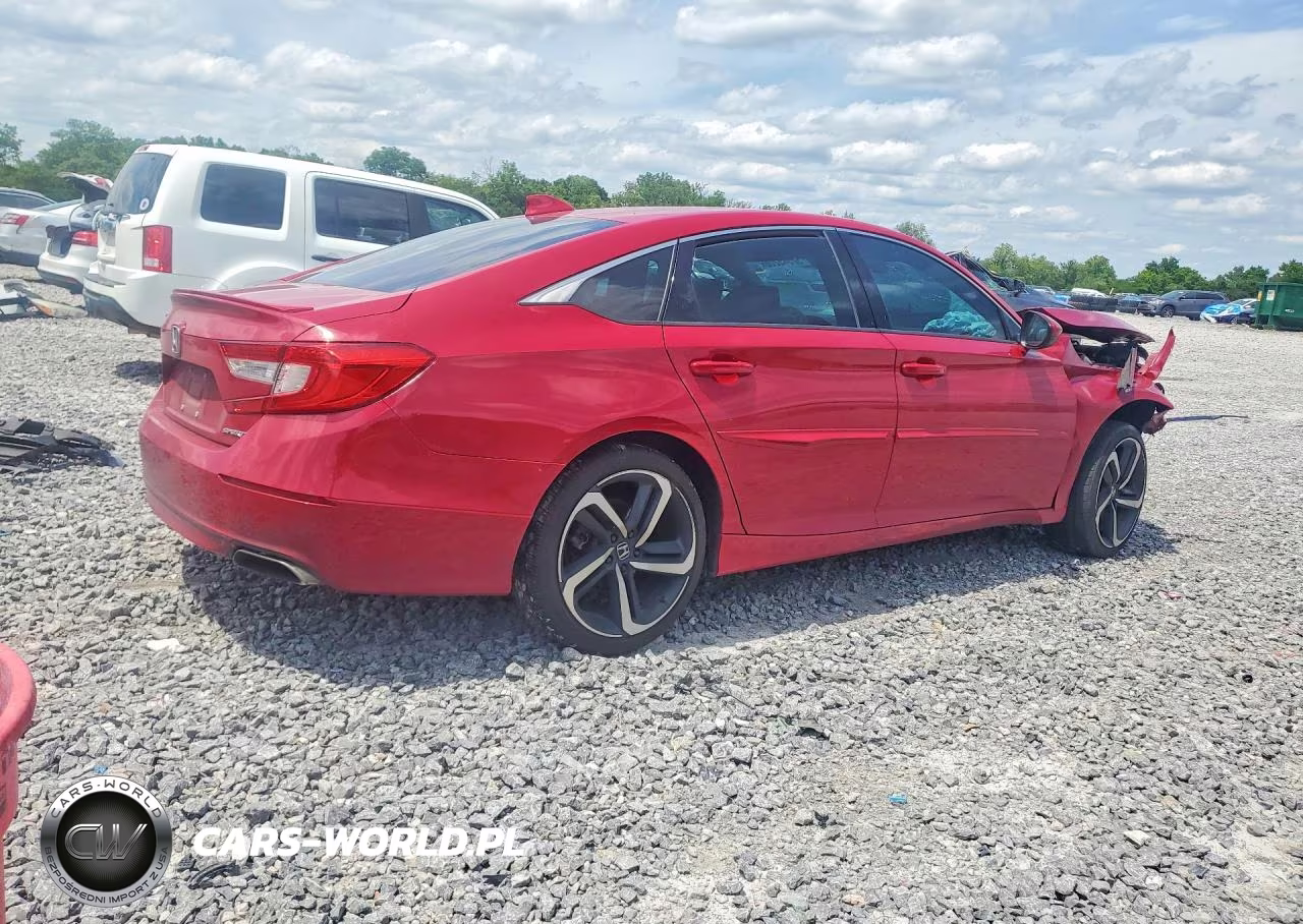 2018 Honda Accord Sport VIN:1HGCV1F3XJA218952 - 3