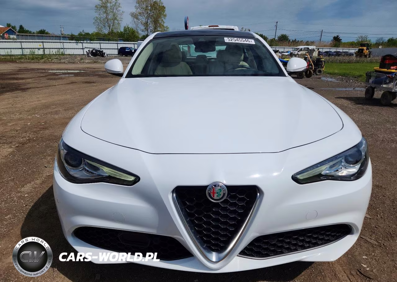 2021 Alfa Romeo Giulia Ti VIN:ZARFANBN8M7643793 - 5