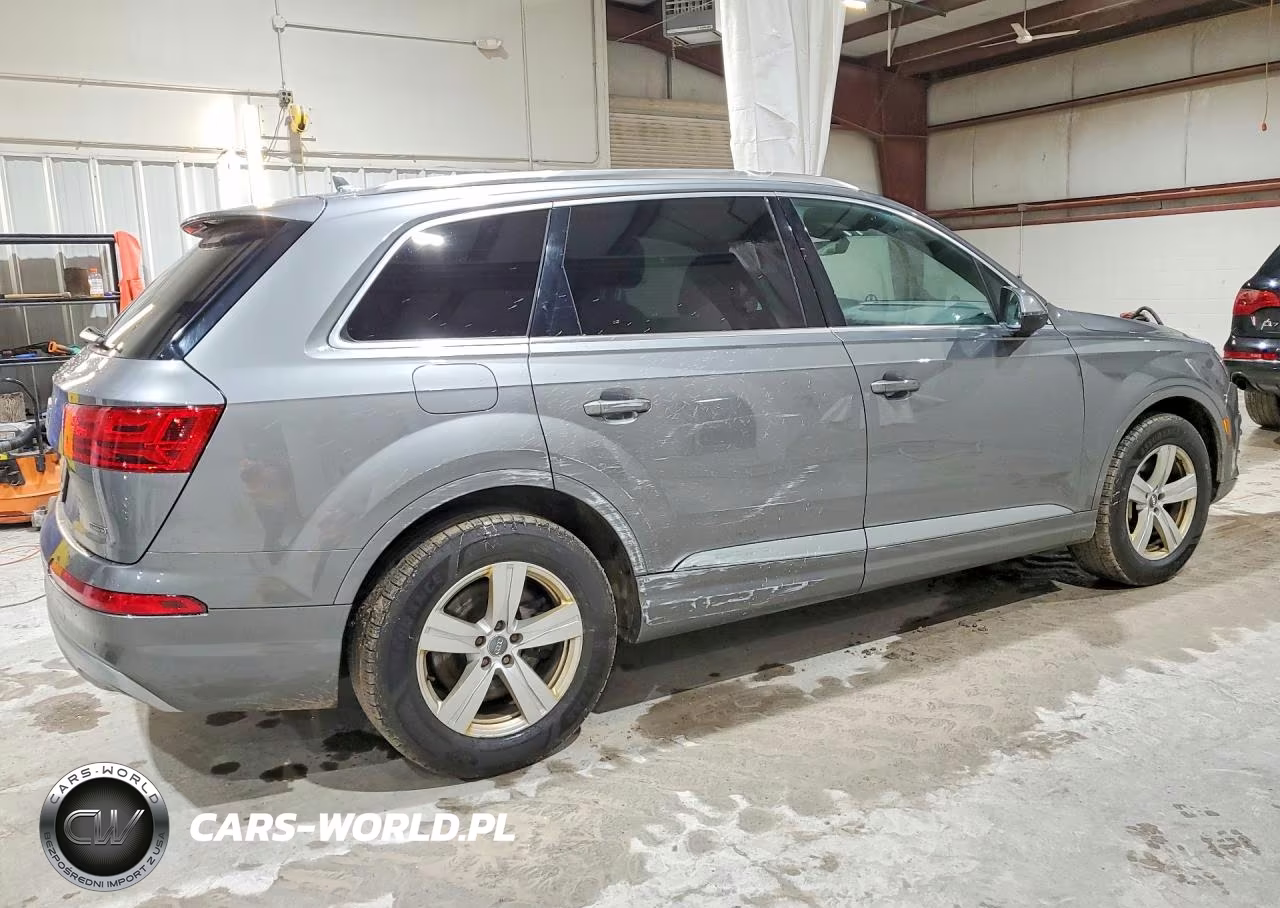 2018 Audi Q7 Premium Plus VIN:WA1LHAF71JD023890 - 3