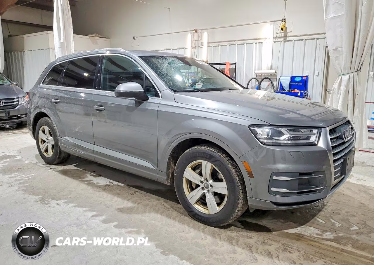 2018 Audi Q7 Premium Plus VIN:WA1LHAF71JD023890 - 4