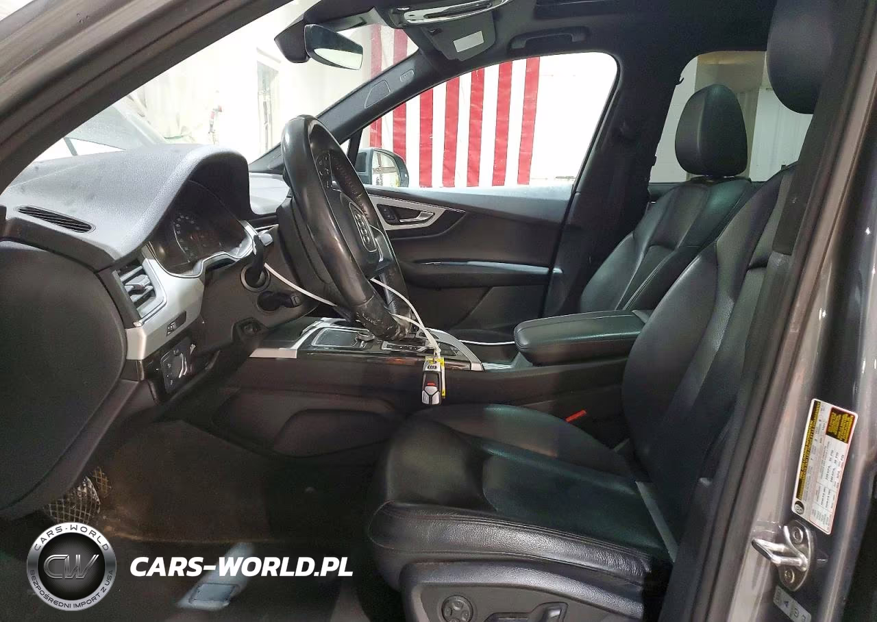 2018 Audi Q7 Premium Plus VIN:WA1LHAF71JD023890 - 7