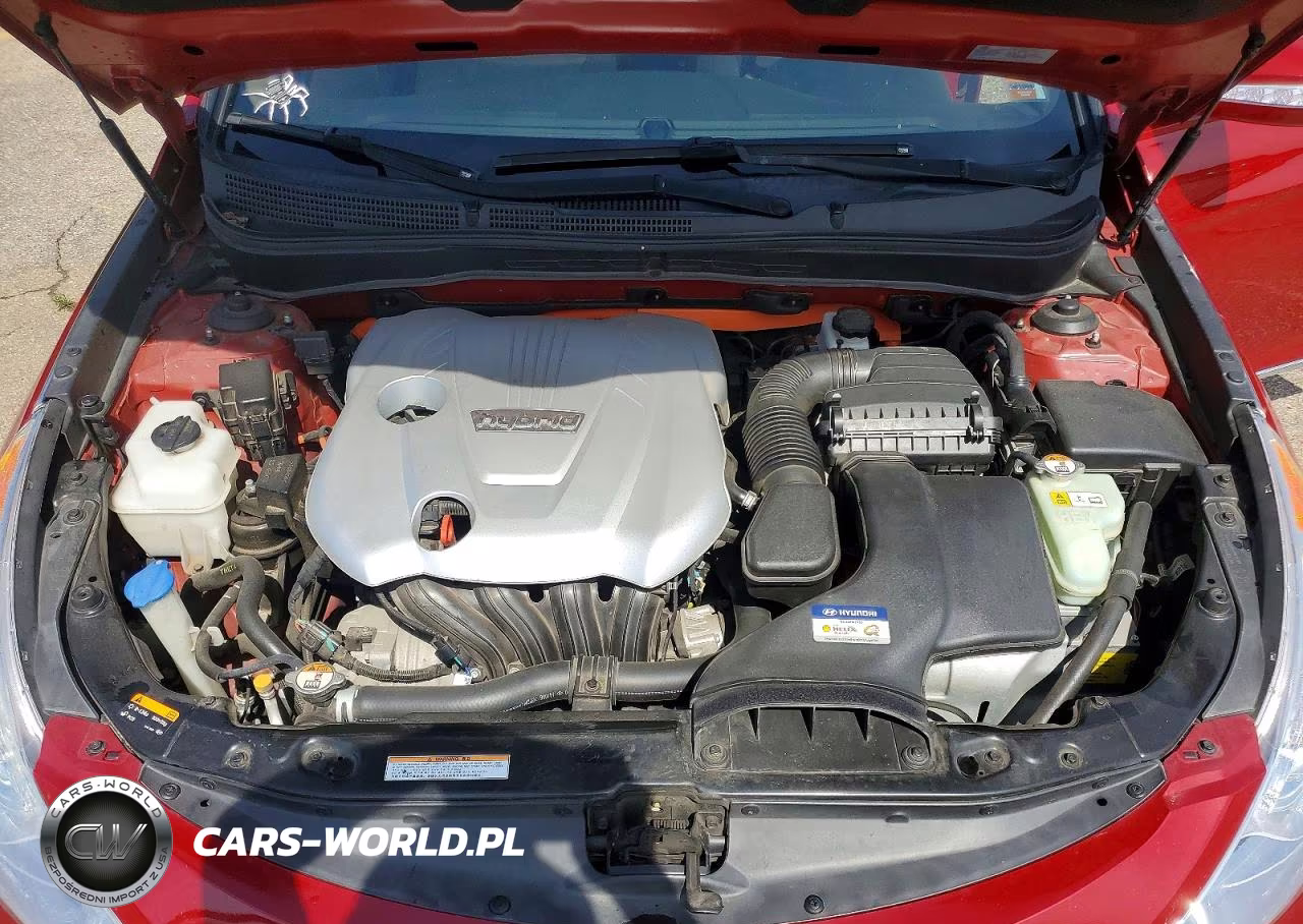 2015 Hyundai Sonata Hybrid Base VIN:KMHEC4A49FA131979 - 11