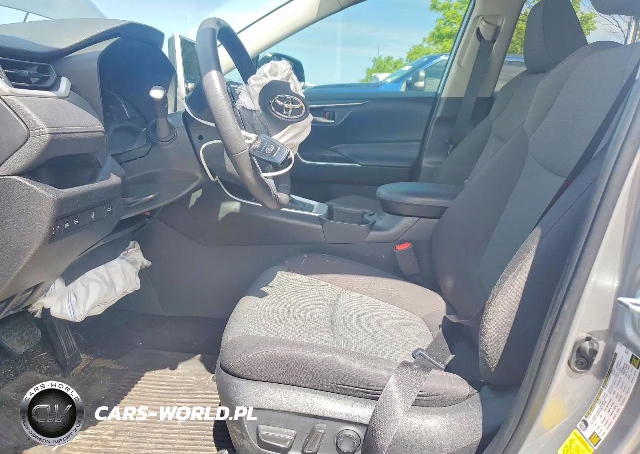 2023 Toyota Rav4 Xle VIN:2T3W1RFV3PC232372 - 7