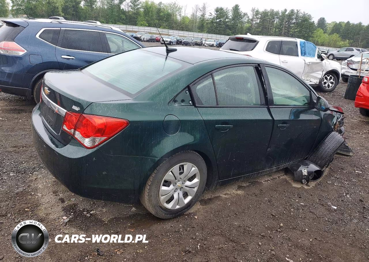 2014 Chevrolet Cruze Ls VIN:1G1PA5SG0E7472449 - 3