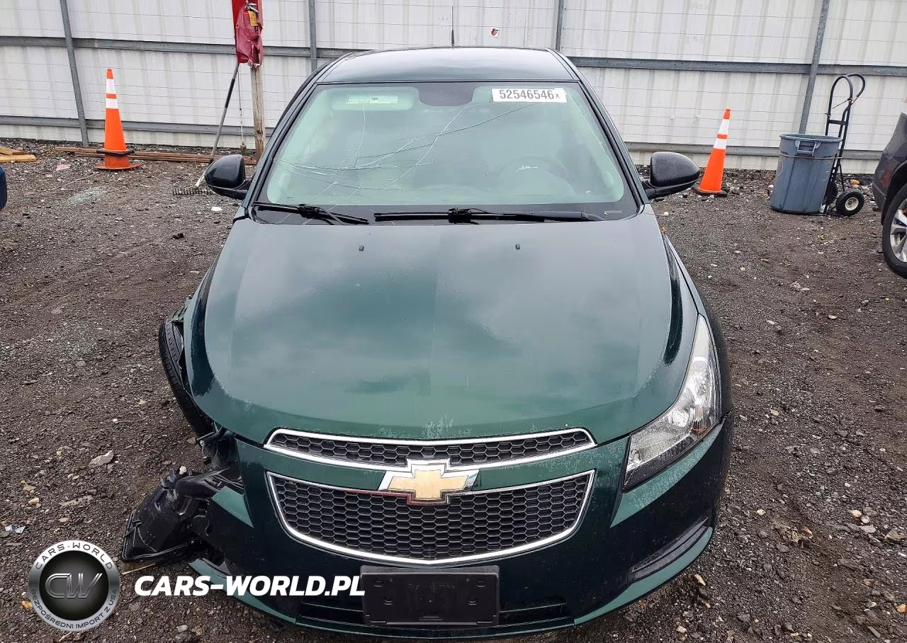 2014 Chevrolet Cruze Ls VIN:1G1PA5SG0E7472449 - 5