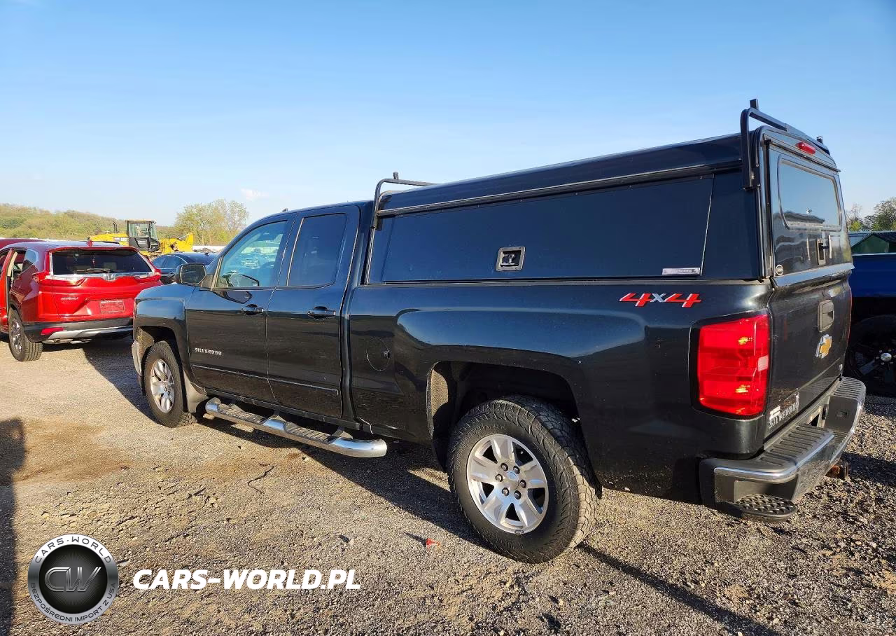 2018 Chevrolet Silverado K1500 Lt VIN:1GCVKREC1JZ318696 - 2