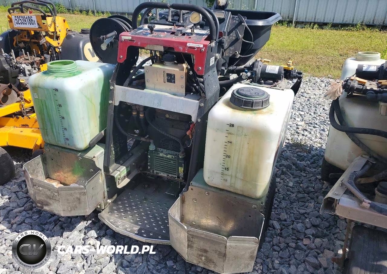 2021 Toro Spray Master Turf Sprayer VIN:407788465 - 10