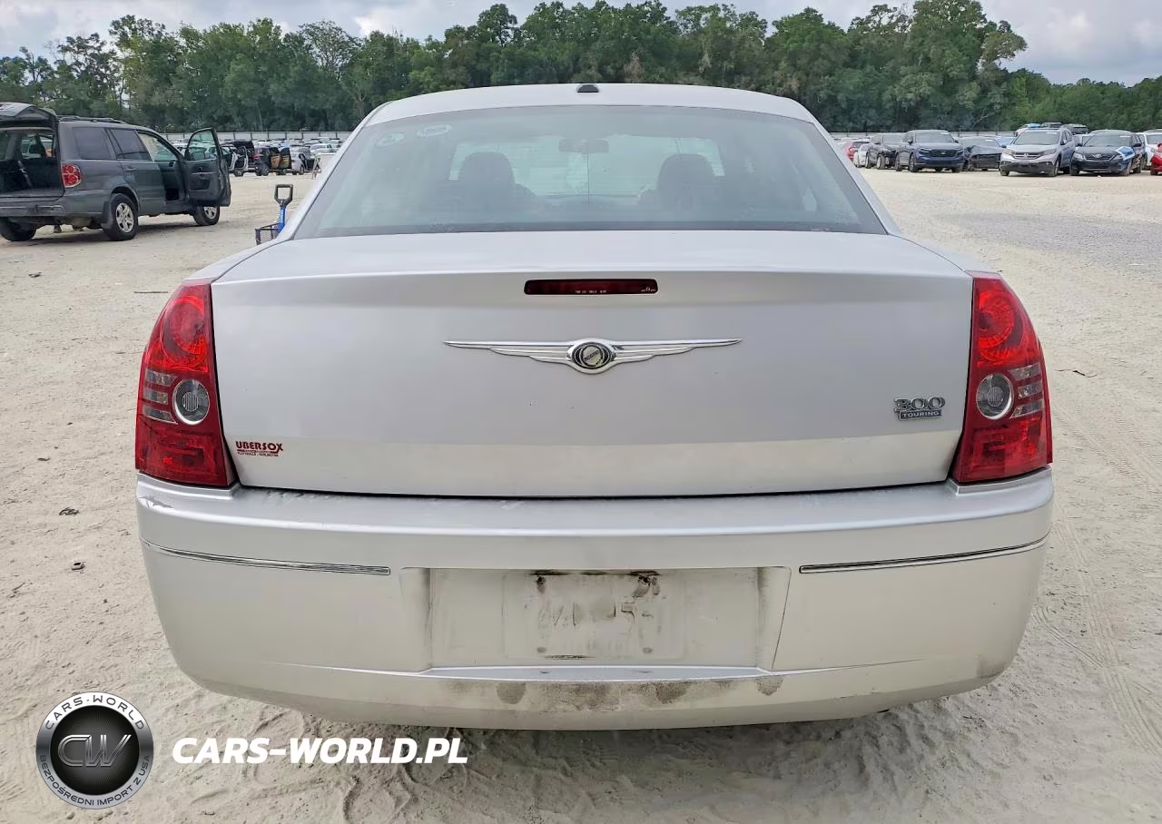 2010 Chrysler 300 Touring VIN:2C3CA5CV1AH327488 - 6