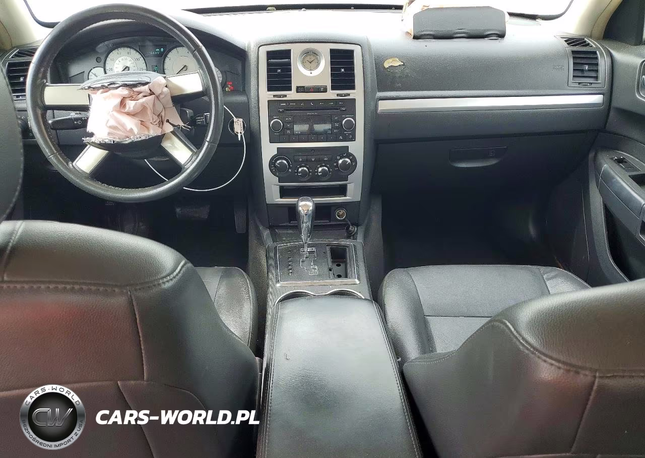 2010 Chrysler 300 Touring VIN:2C3CA5CV1AH327488 - 8