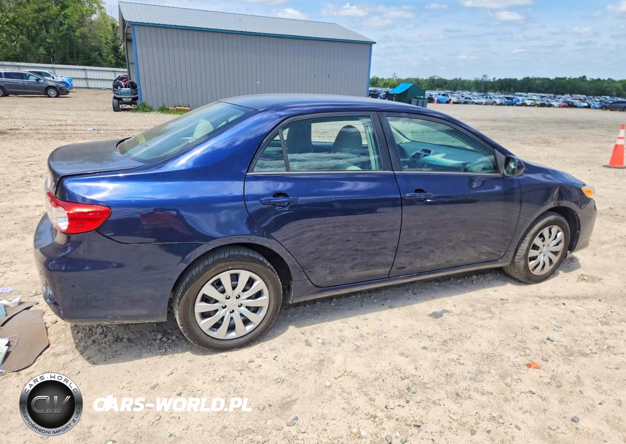 2012 Toyota Corolla Le VIN:2T1BU4EE7CC836889 - 3