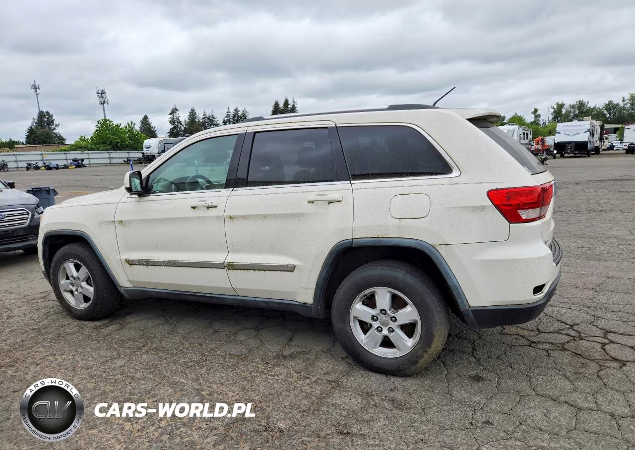 2011 Jeep Grand Cherokee Laredo VIN:1J4RS4GGXBC541032 - 2