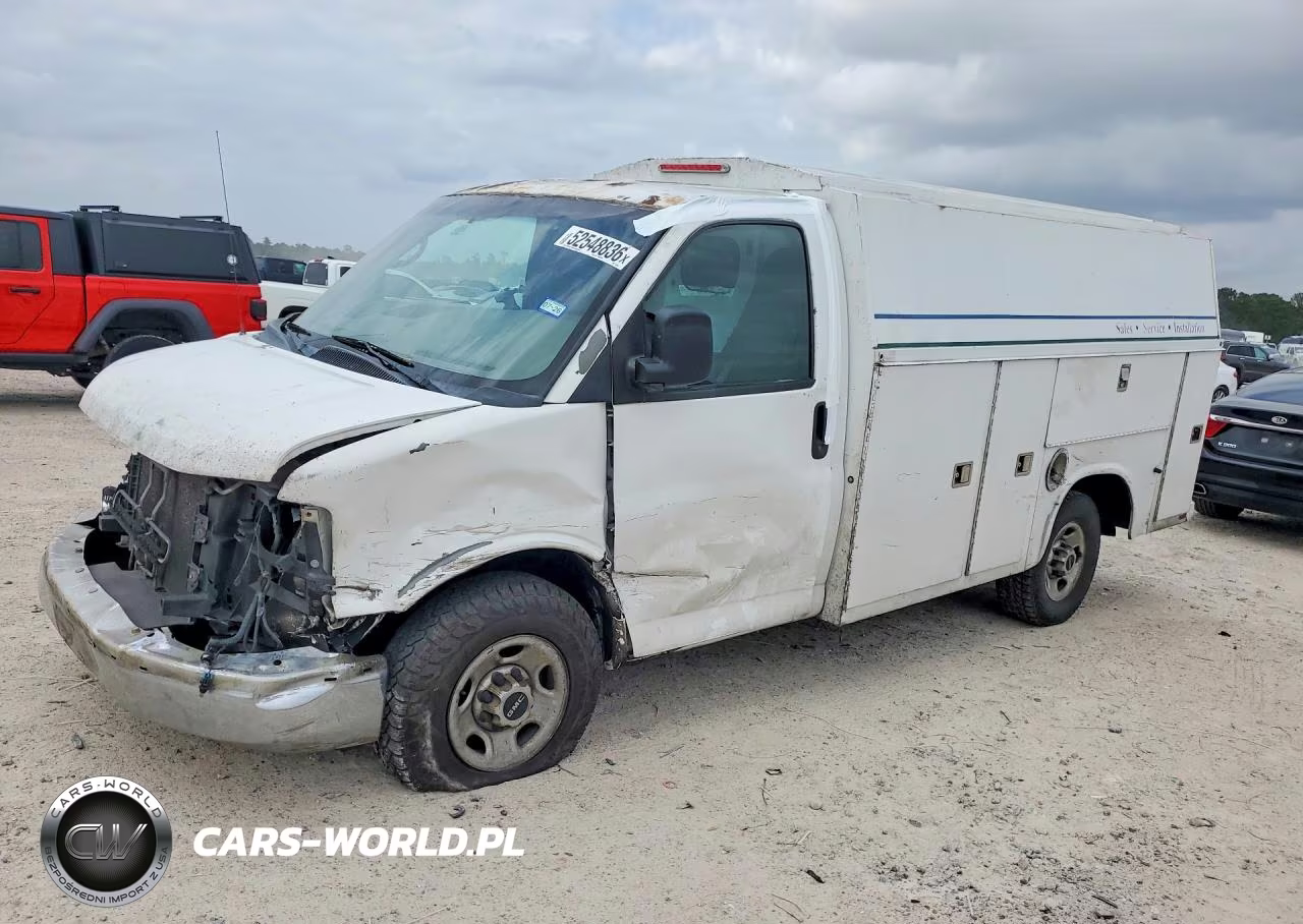 2011 GMC Savana Cutaway G3500