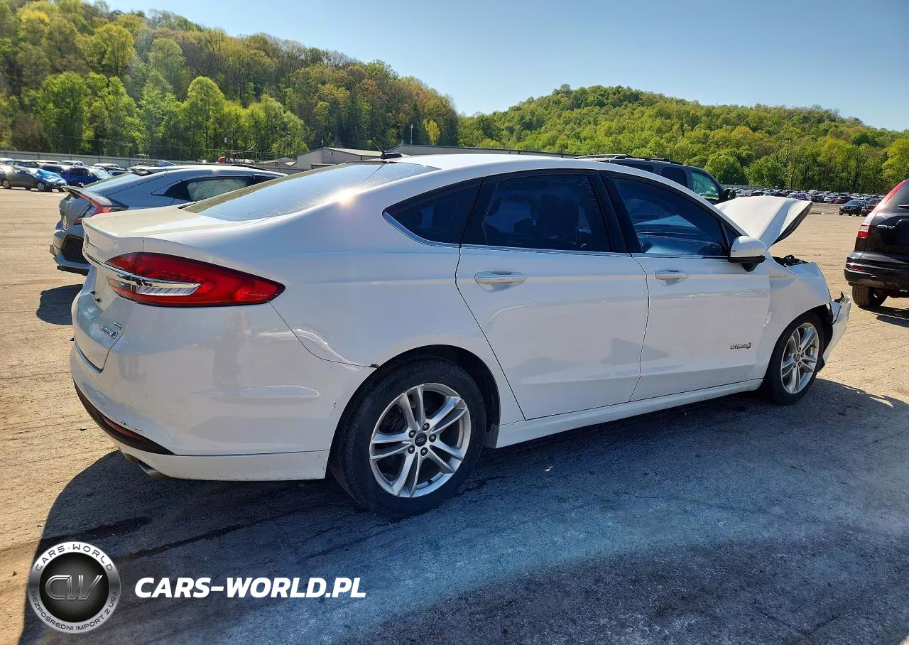 2018 Ford Fusion Se Hybrid VIN:3FA6P0LU5JR162105 - 3