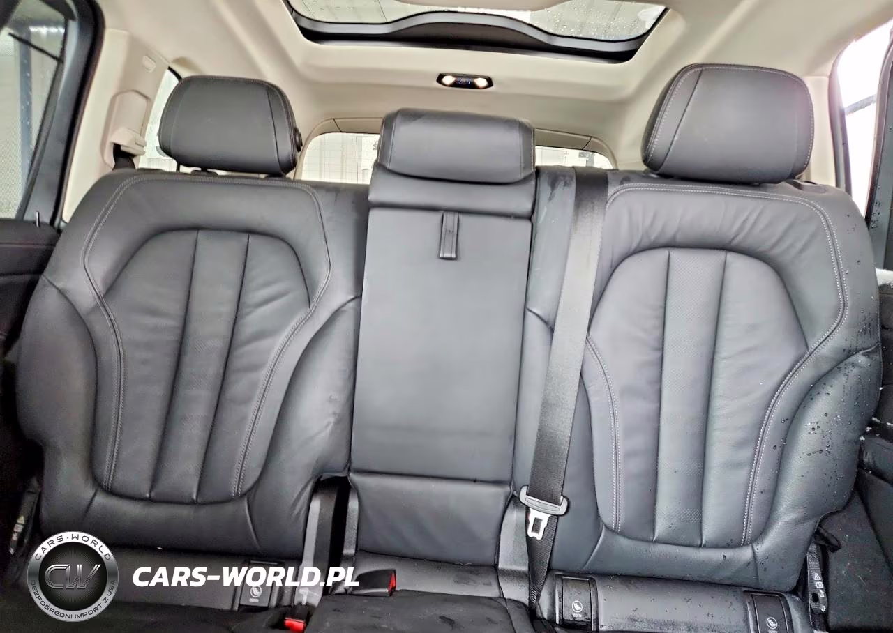 2020 BMW X7 xDrive40I VIN:5UXCW2C0XL9B07254 - 10