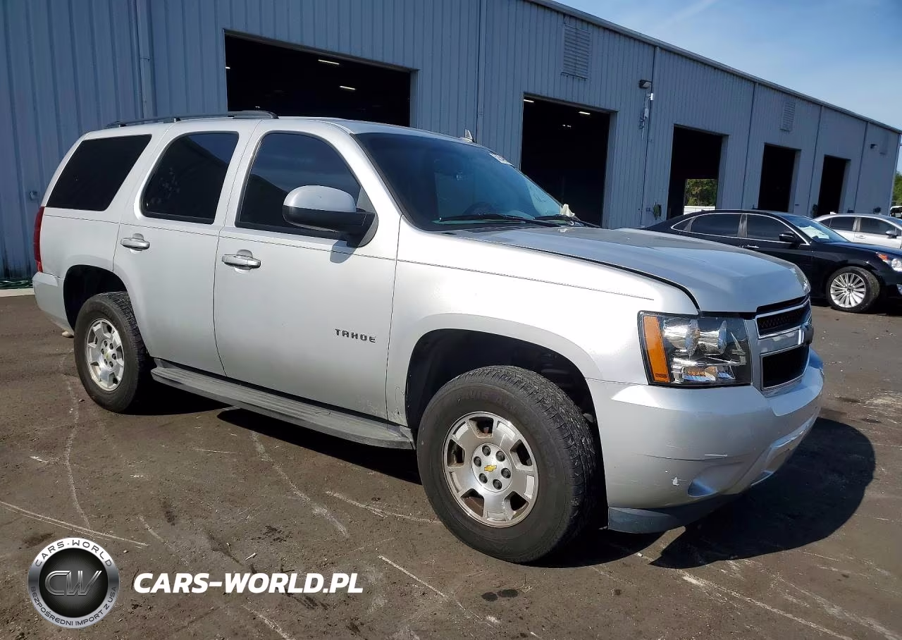 2010 Chevrolet Tahoe C1500 Ls VIN:1GNUCAE00AR114544 - 4