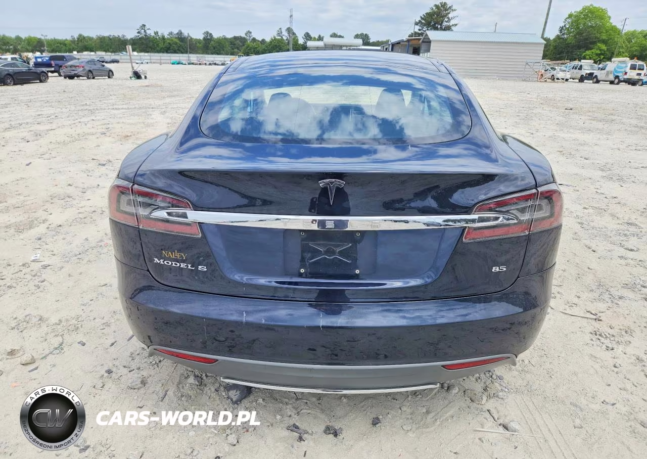 2014 Tesla Model S VIN:5YJSA1H19EFP48893 - 6