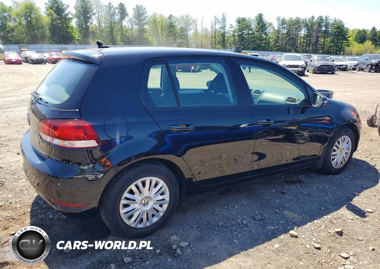 2014 Volkswagen Golf VIN:WVWDB7AJ7EW010136 - 3