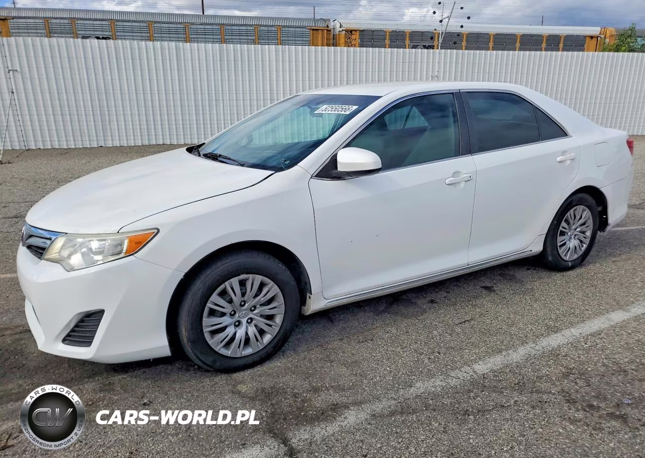 2013 Toyota Camry Hybrid Le