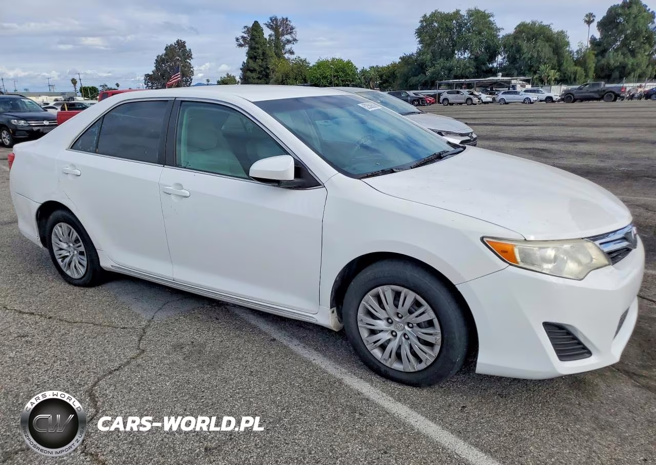 2013 Toyota Camry Hybrid Le VIN:4T1BD1FK2DU094369 - 4