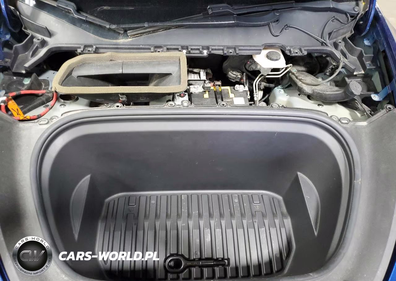 2020 Tesla Model Y VIN:5YJYGDEF8LF000563 - 11