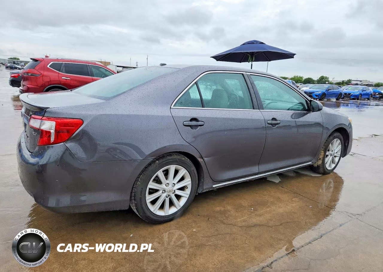 2013 Toyota Camry Xle VIN:4T4BF1FK9DR308516 - 3