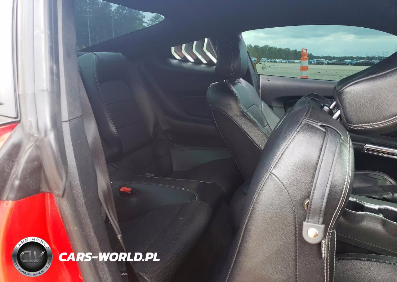 2020 Ford Mustang VIN:1FA6P8THXL5138860 - 10