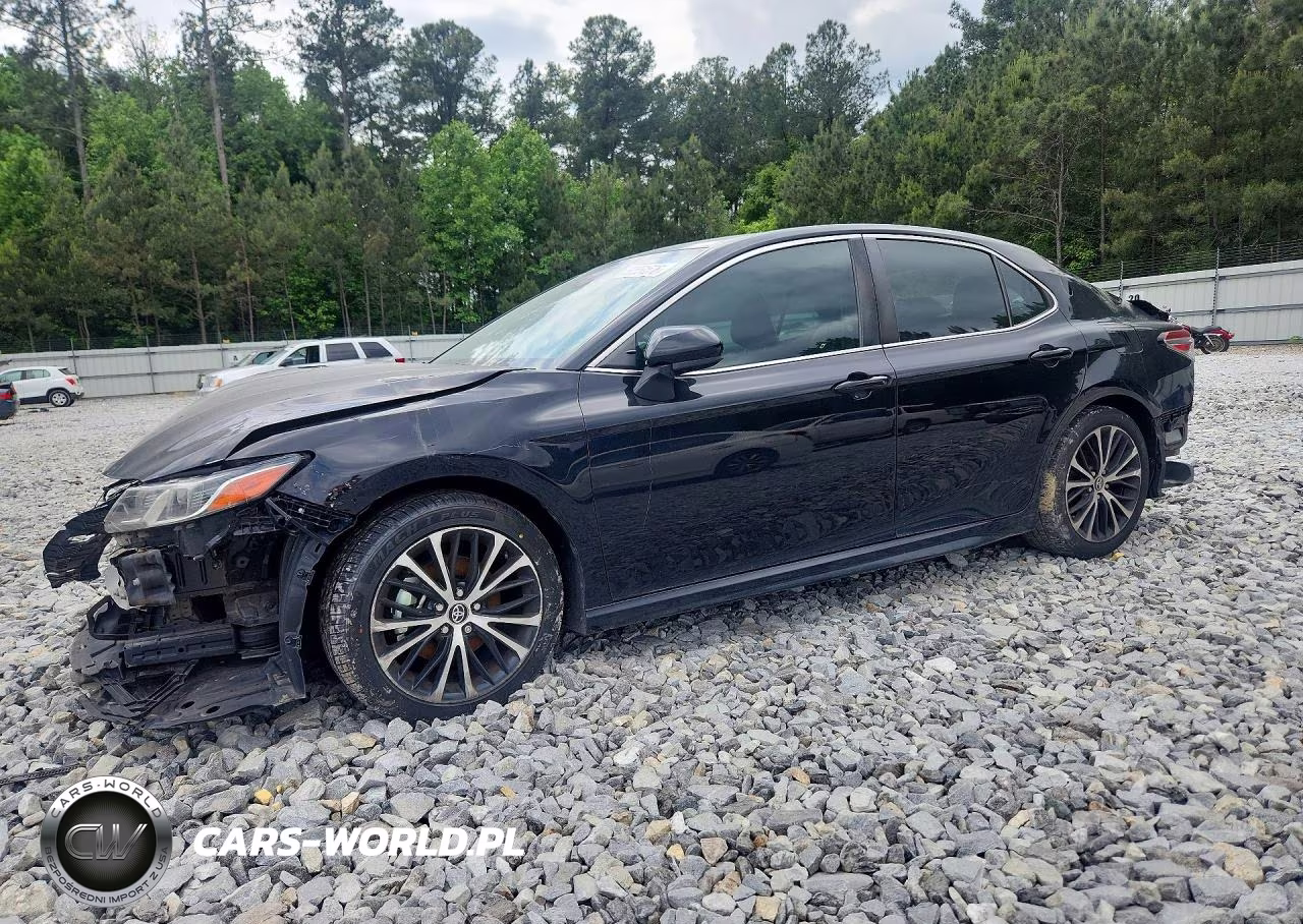 2020 Toyota Camry Se