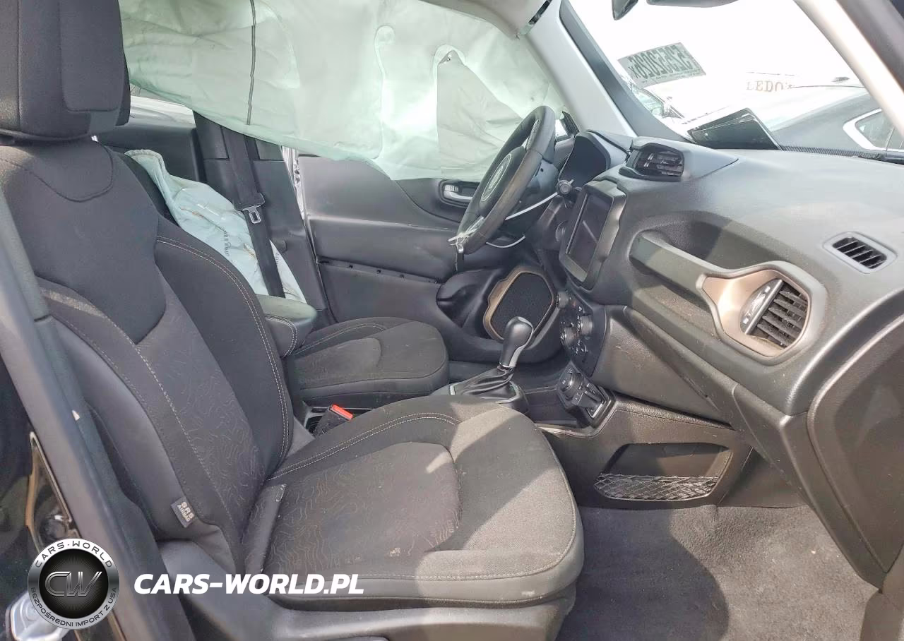 2023 Jeep Renegade Latitude VIN:ZACNJDB11PPP64618 - 7