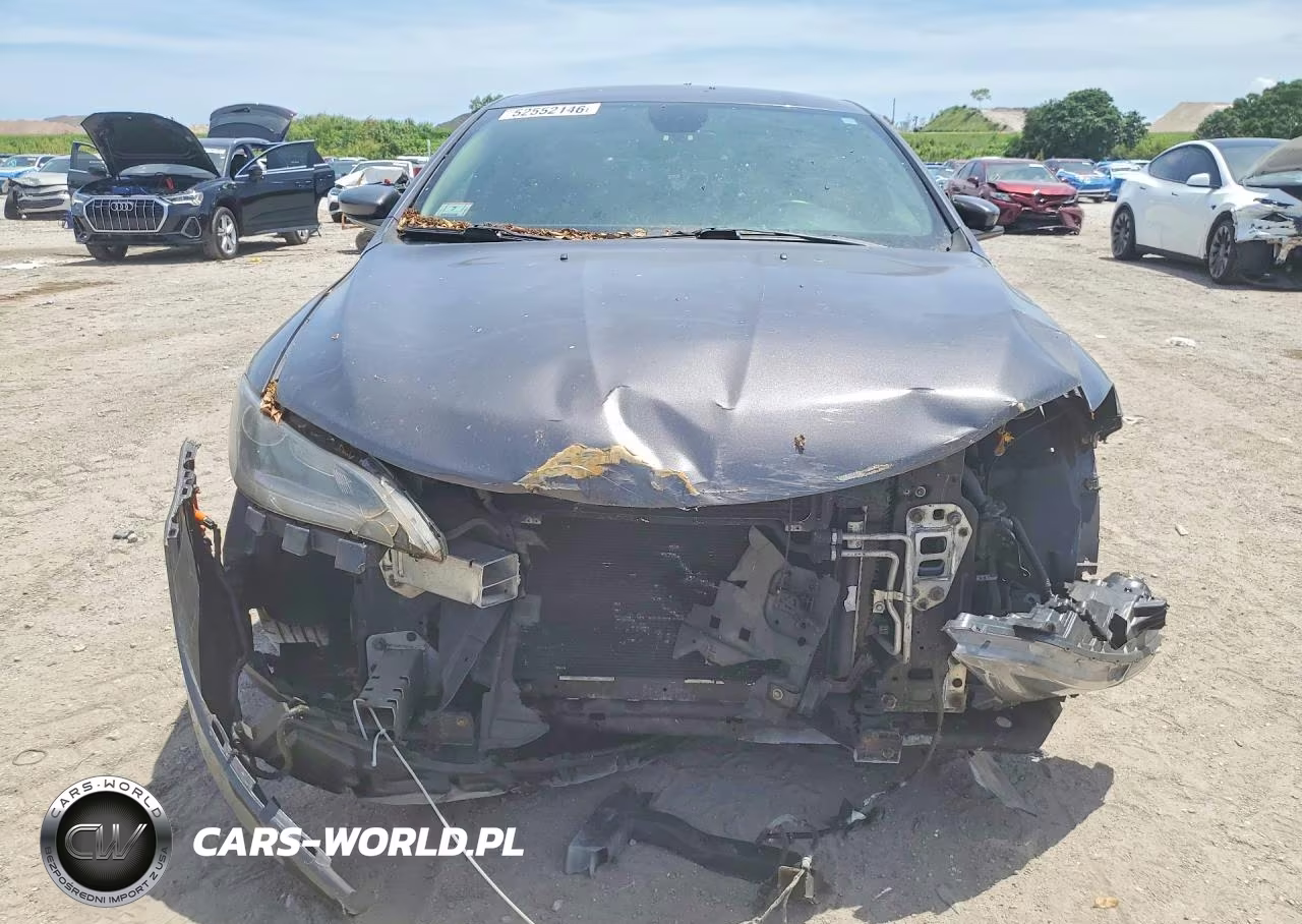 2015 Chrysler 200 Limited VIN:1C3CCCAB2FN720177 - 5