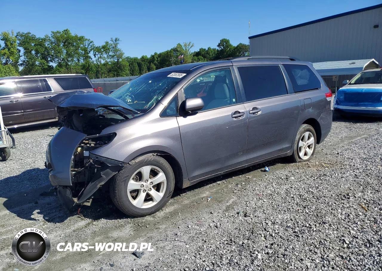 2012 Toyota Sienna Le