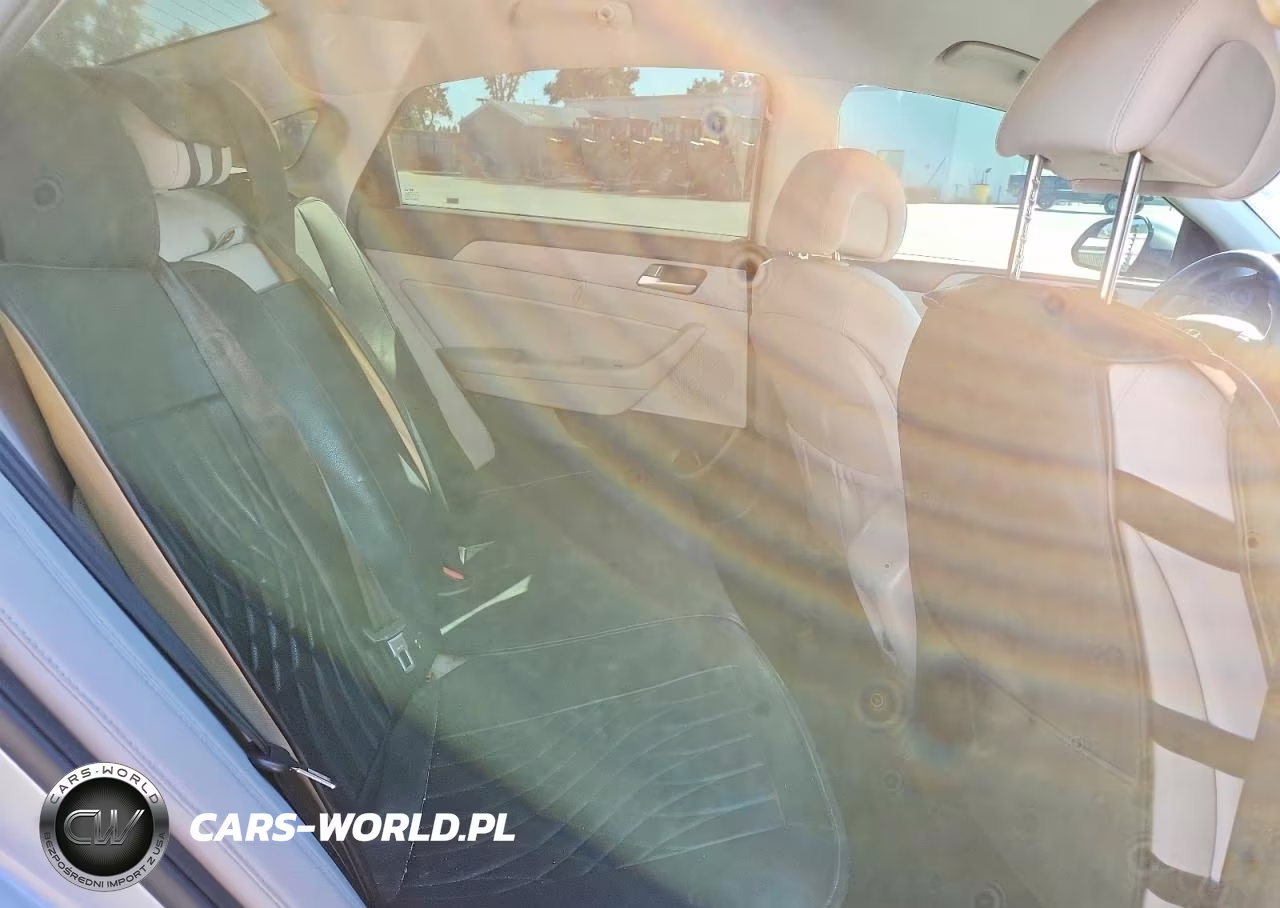 2017 Hyundai Sonata Hybrid Se VIN:KMHE24L18HA057642 - 10