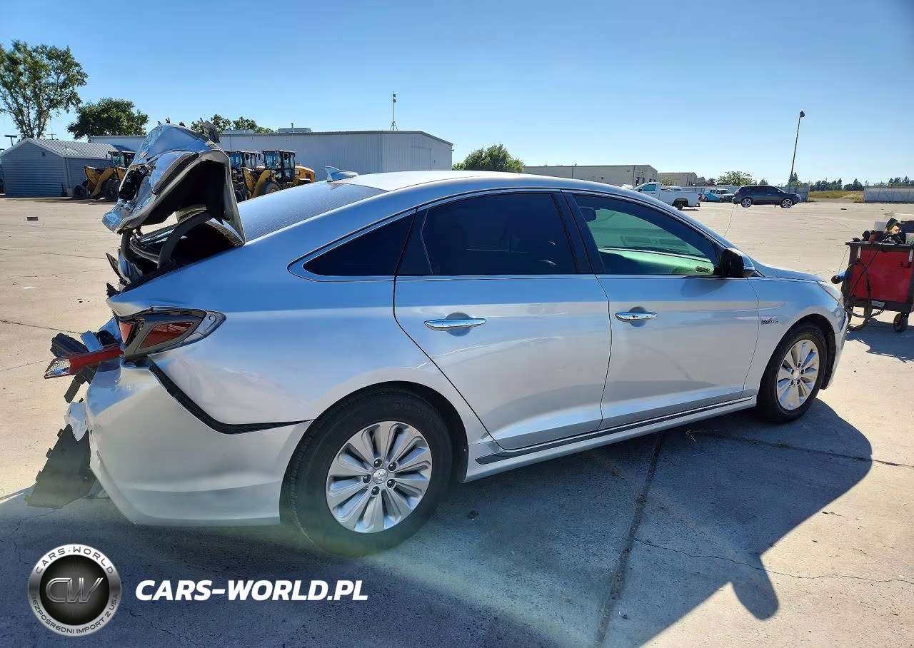 2017 Hyundai Sonata Hybrid Se VIN:KMHE24L18HA057642 - 3