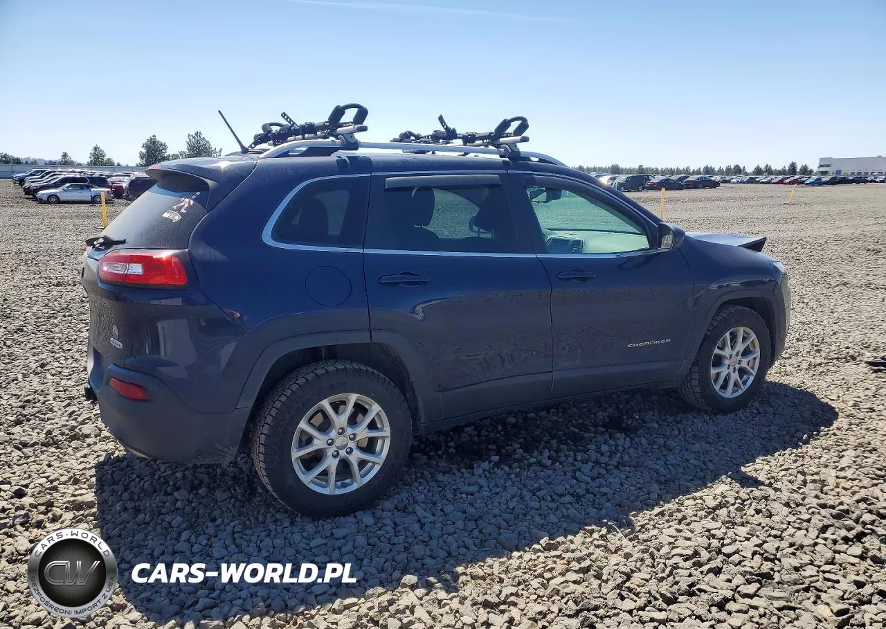 2015 Jeep Cherokee Latitude VIN:1C4PJMCS7FW619541 - 3