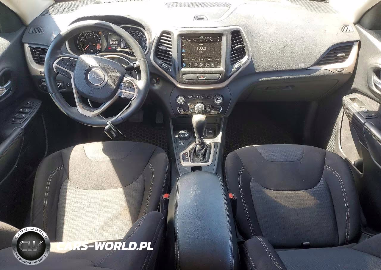 2015 Jeep Cherokee Latitude VIN:1C4PJMCS7FW619541 - 8