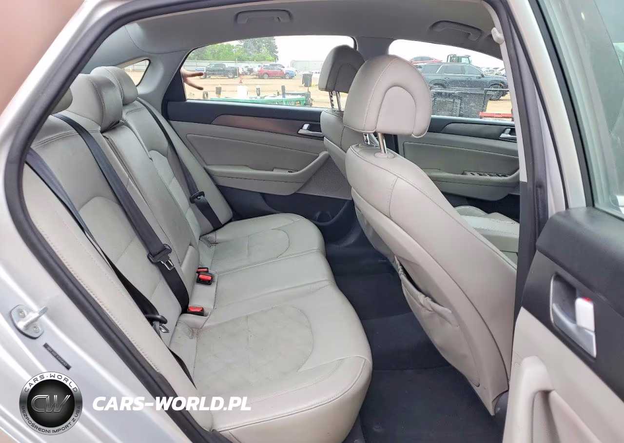 2015 Hyundai Sonata Sport VIN:5NPE34AF7FH104763 - 10