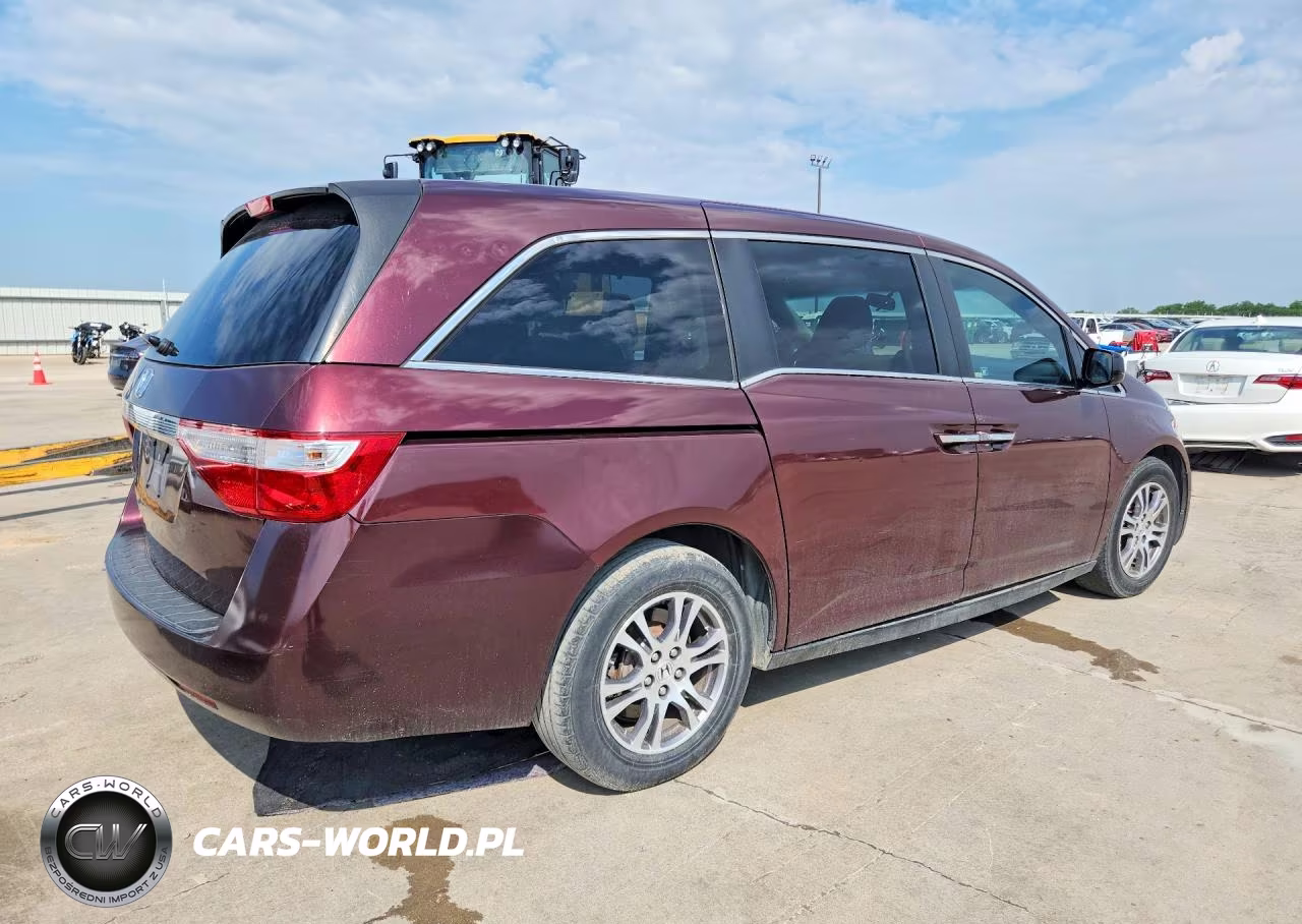 2012 Honda Odyssey VIN:5FNRL5H48CB083492 - 3