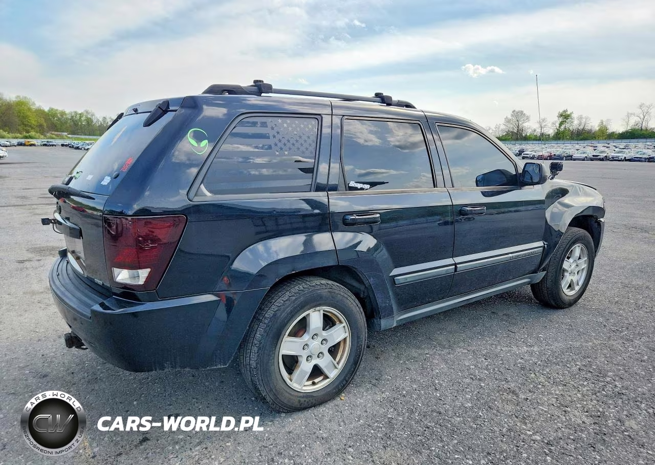2007 Jeep Grand Cherokee Laredo VIN:1J8GS48K27C516769 - 3