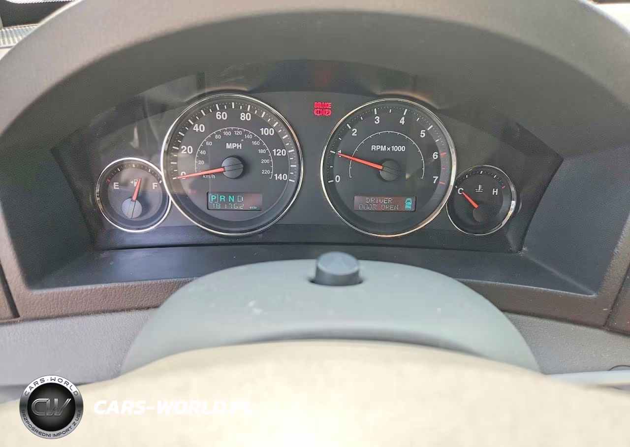 2007 Jeep Grand Cherokee Laredo VIN:1J8GS48K27C516769 - 9