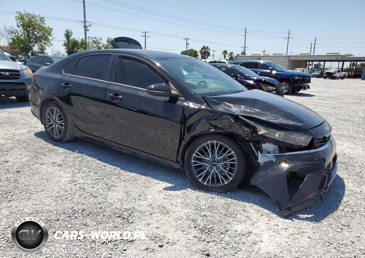 2024 Kia Forte Gt Line VIN:3KPF54AD6RE797380 - 4