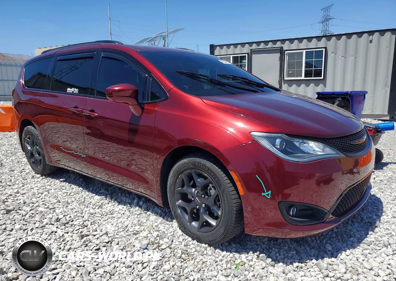 2020 Chrysler Pacifica Touring L VIN:2C4RC1BG1LR110208 - 4